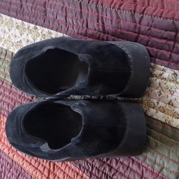 Vintage HUSH PUPPIES* black suede slip on with rubber tread and sole elastic gor - Picture 5 of 14